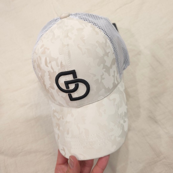 Carolinedustin Camo Trucker Cap Mesh Black White Bundle (2) - Picture 2 of 8